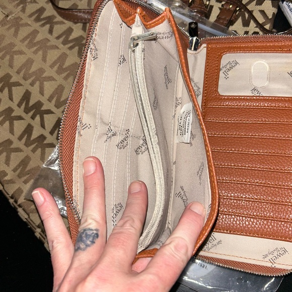 Thirty one “All about the Benjamin’’s” wallet - Picture 6 of 9